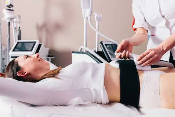woman having body sculpting to help improve her body image and her mental health Brentwood
