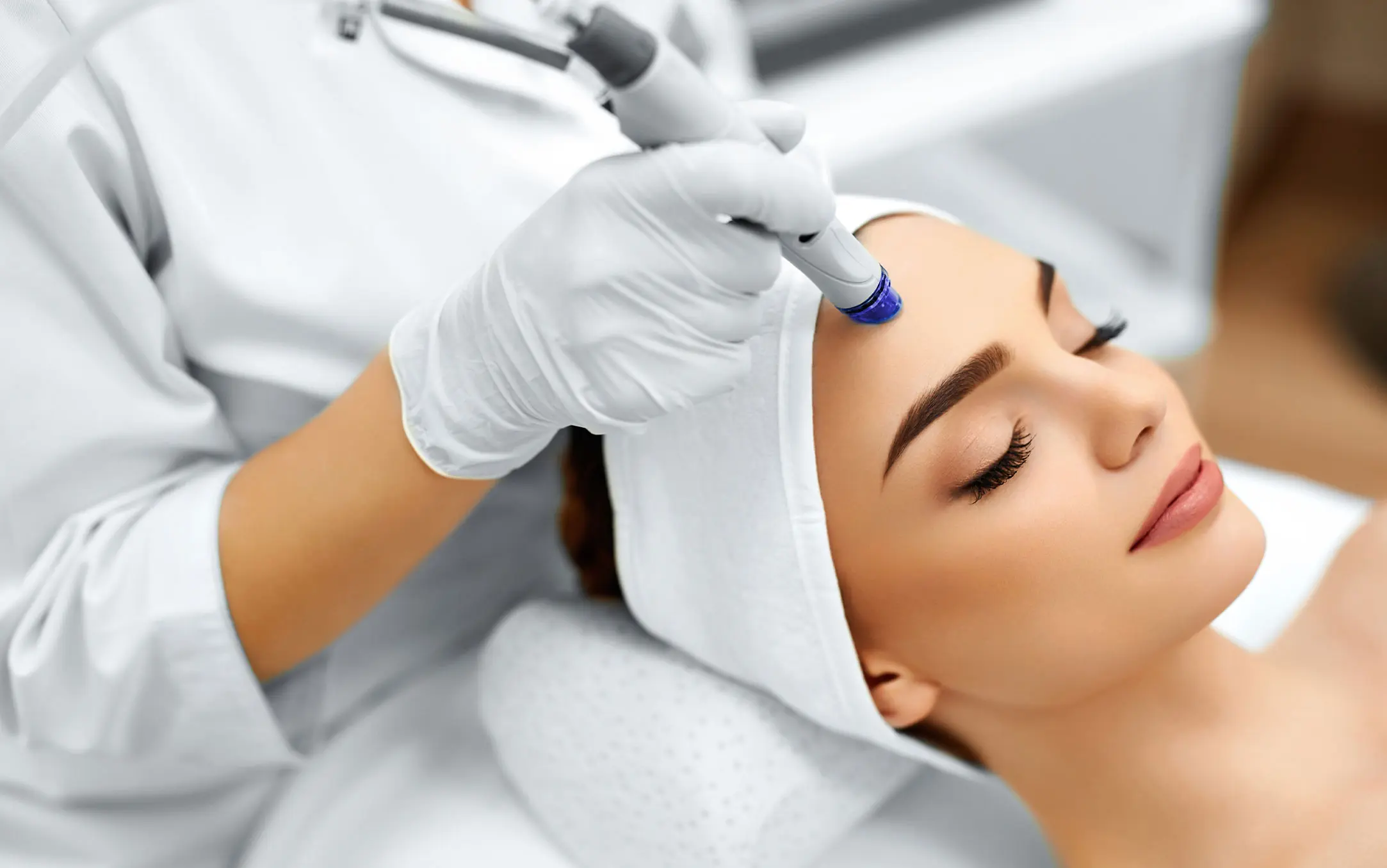 What Is Collagen Lift Therapy and How Can It Help Ageing, Loose Skin Brentwood?